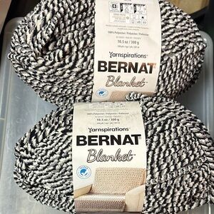 Bernat Blanket Yarn - Black and White